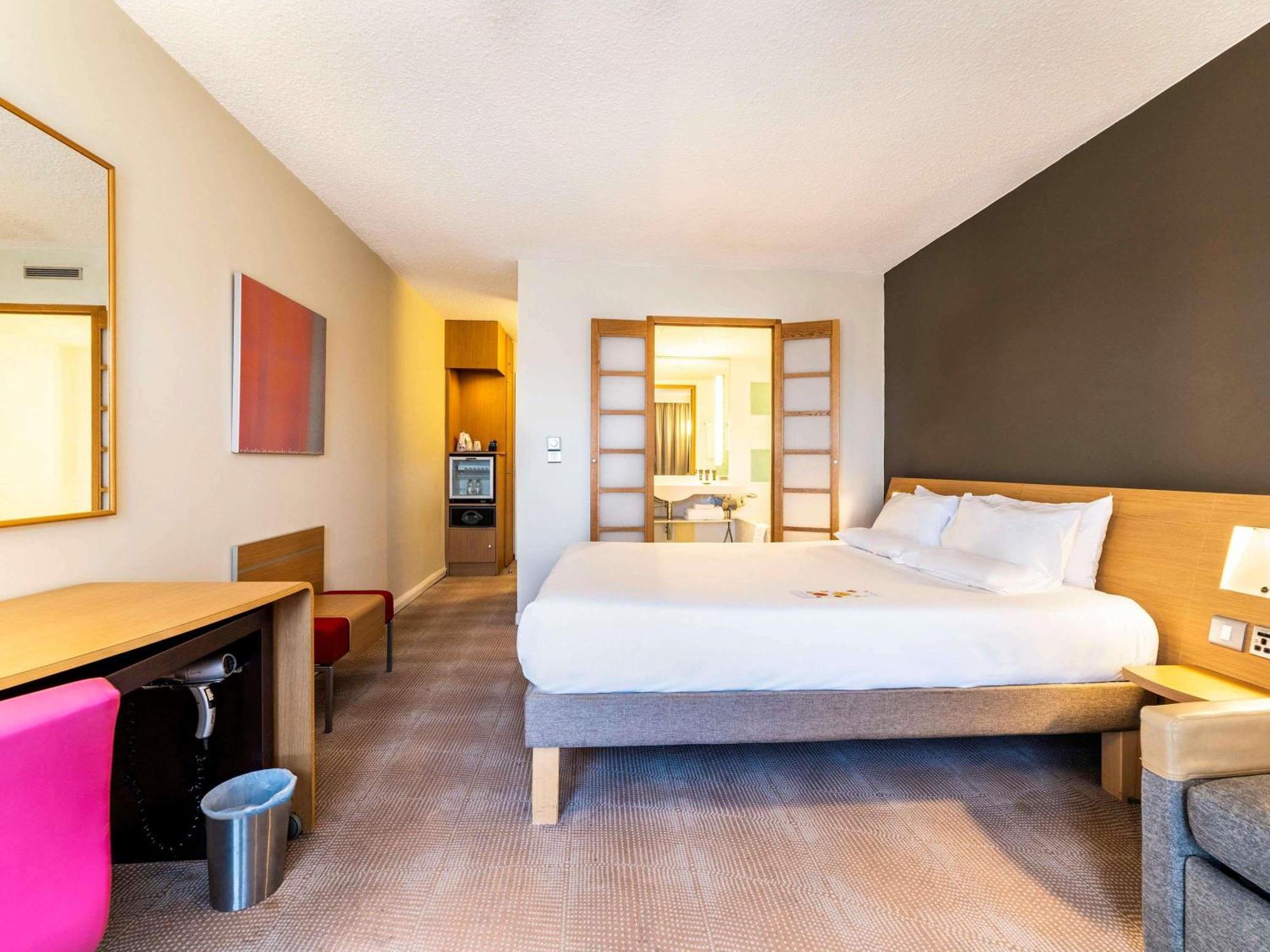 Novotel Hotel 4*